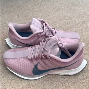 🏃‍♀️Nike Running Shoes.